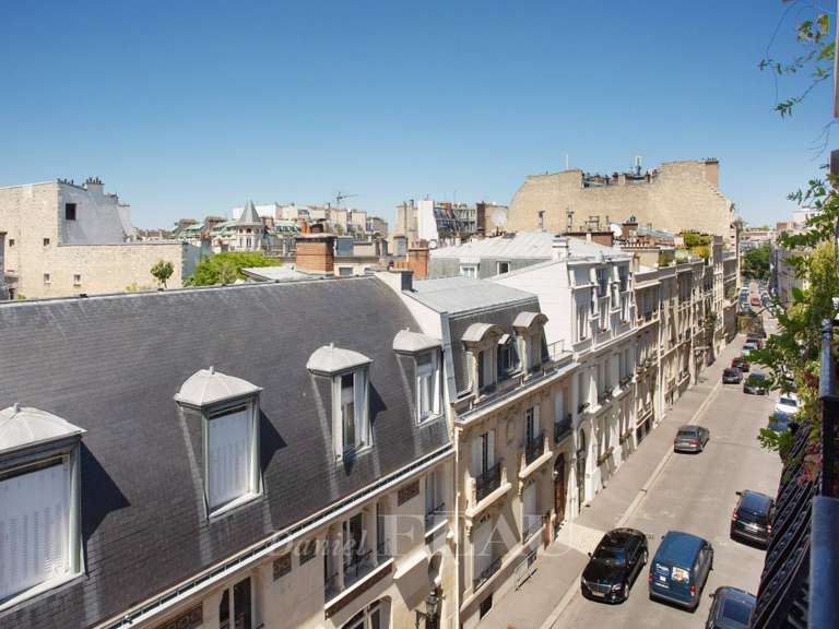 Appartement Paris 16e - 4 chambres - 185m²