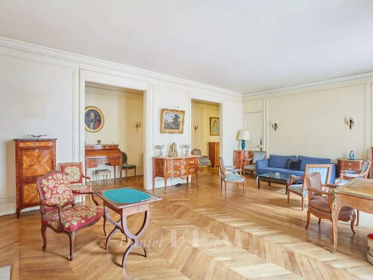 Appartement Paris 16e - 3 chambres - 146m²