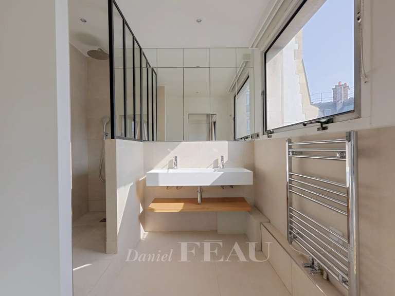 Apartment Paris 16e - 1 bedroom - 64m²