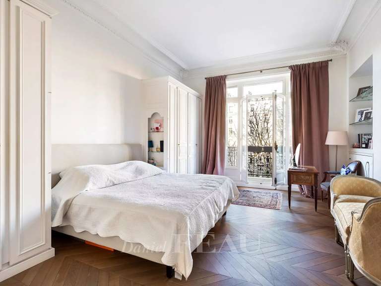 Apartment Paris 16e - 4 bedrooms - 286m²