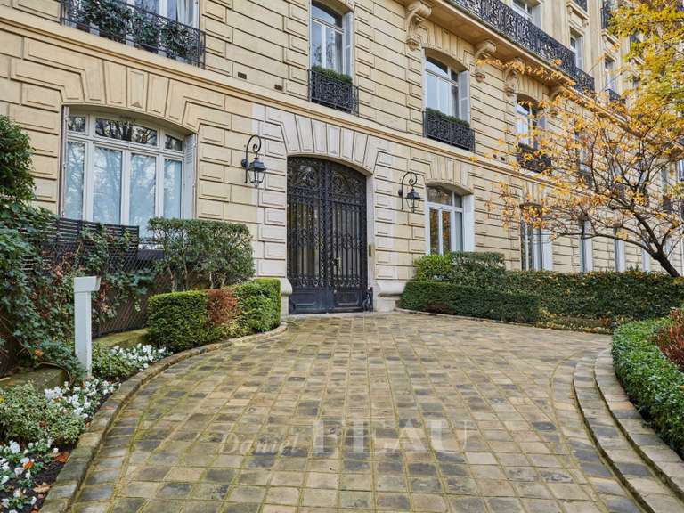 Apartment Paris 16e - 4 bedrooms - 286m²