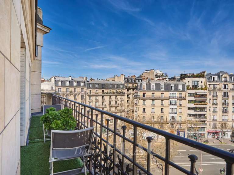 Appartement Paris 16e - 3 chambres - 140m²