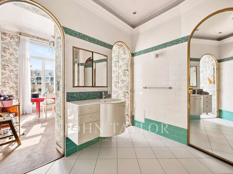 Appartement Paris 16e - 5 chambres - 393m²