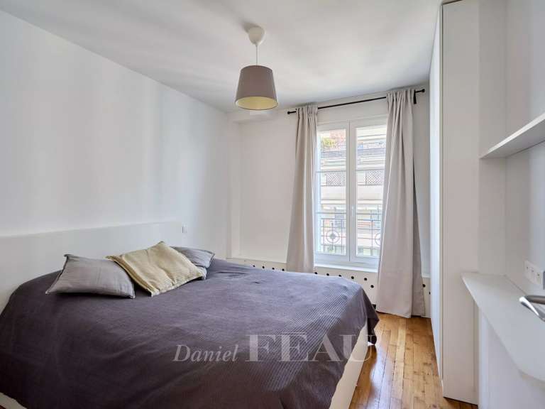 Appartement Paris 16e - 2 chambres - 74m²