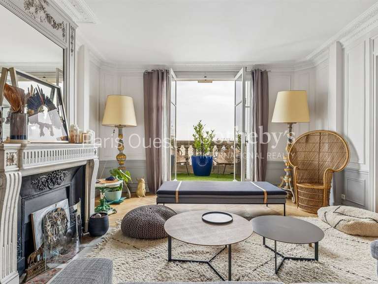 Appartement Paris 16e - 4 chambres - 207m²