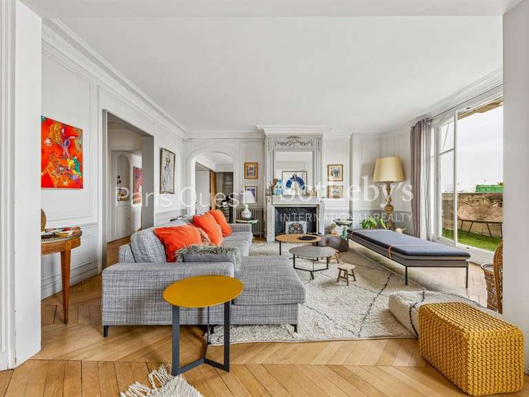 Appartement Paris 16e - 4 chambres - 207m²