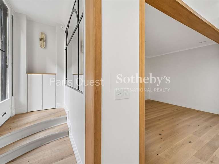 Appartement Paris 16e - 1 chambre - 87m²