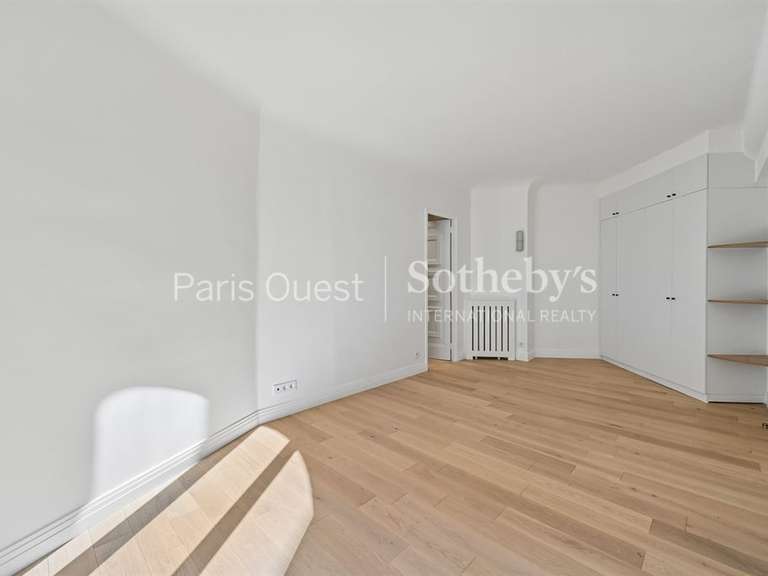 Appartement Paris 16e - 1 chambre - 87m²