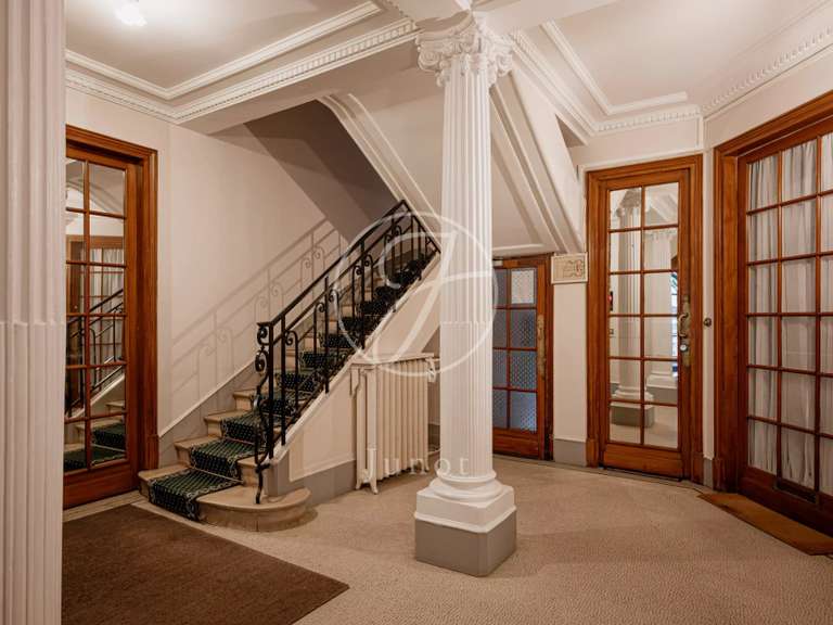 Appartement Paris 16e - 2 chambres - 98m²