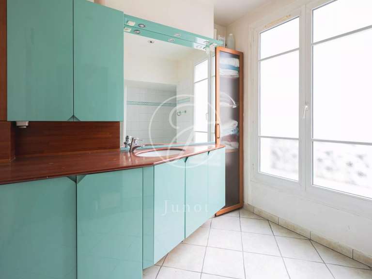 Appartement Paris 16e - 2 chambres - 98m²