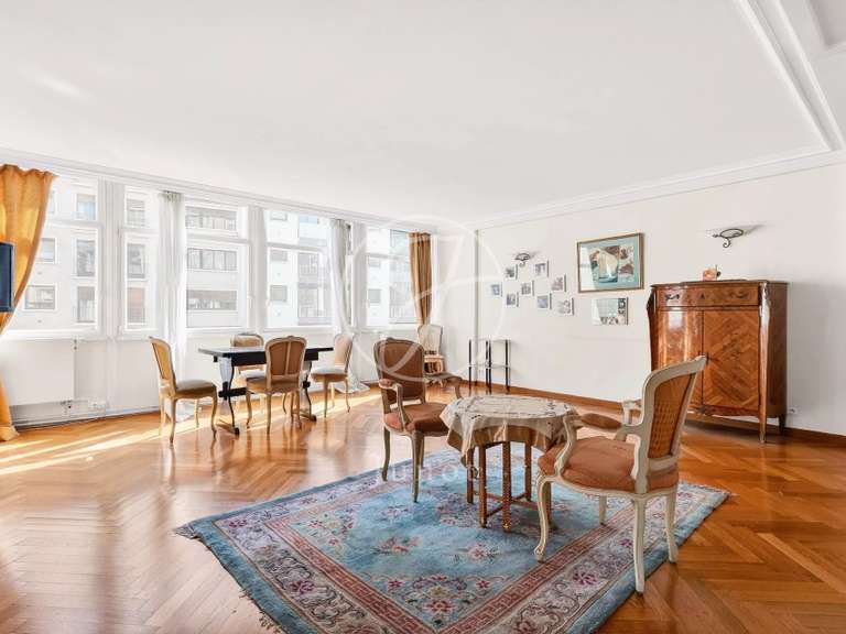 Appartement Paris 16e - 2 chambres - 95m²