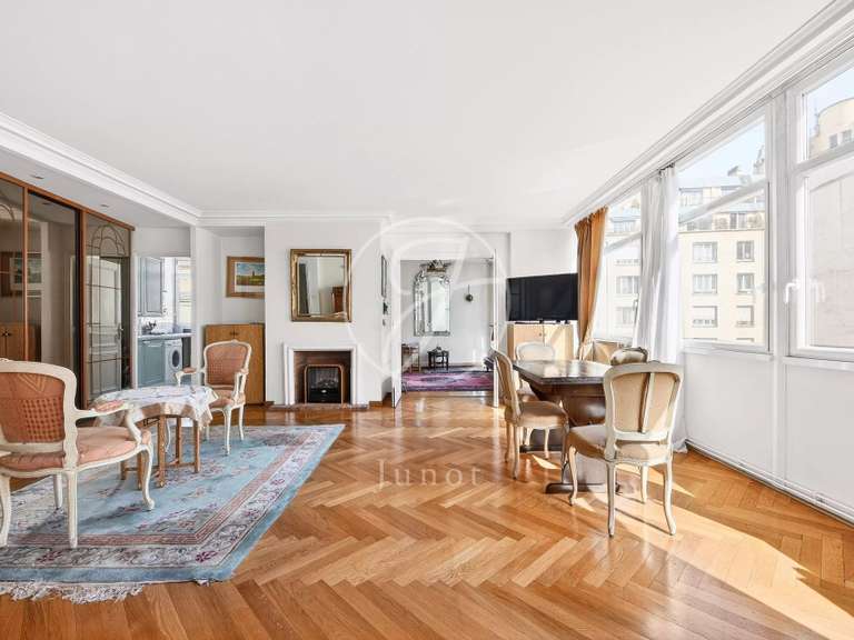 Appartement Paris 16e - 2 chambres - 95m²