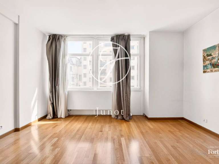 Appartement Paris 16e - 2 chambres - 95m²