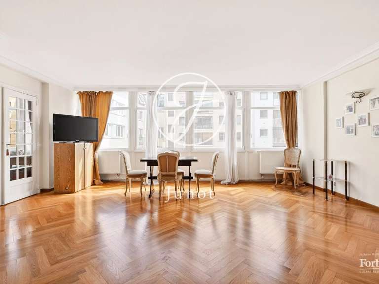 Appartement Paris 16e - 2 chambres - 95m²