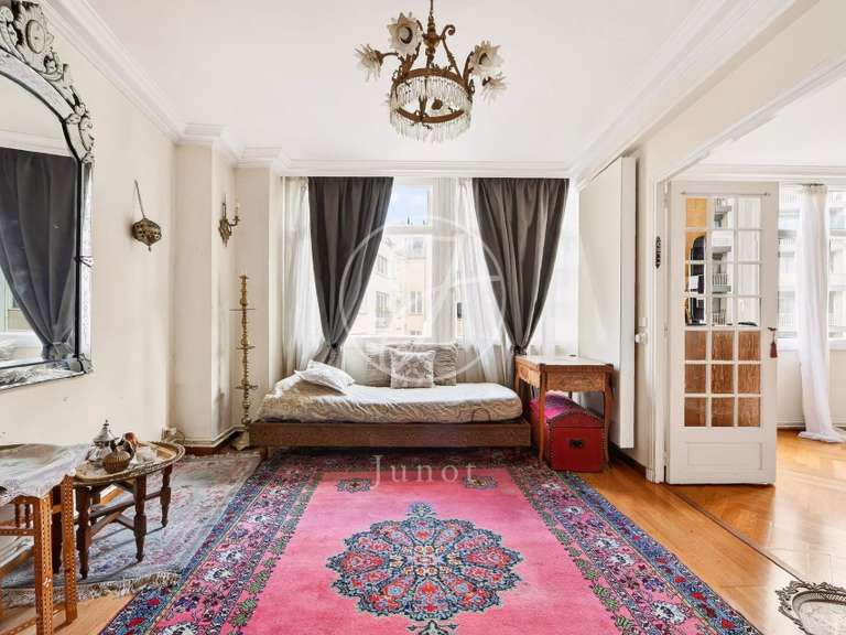 Appartement Paris 16e - 2 chambres - 95m²