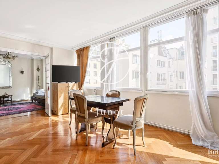 Appartement Paris 16e - 2 chambres - 95m²