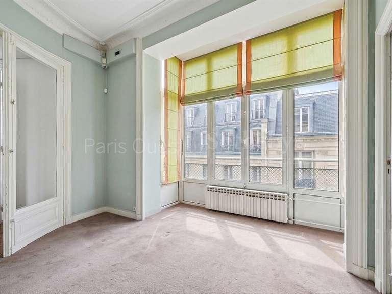 Appartement Paris 16e - 4 chambres - 285m²