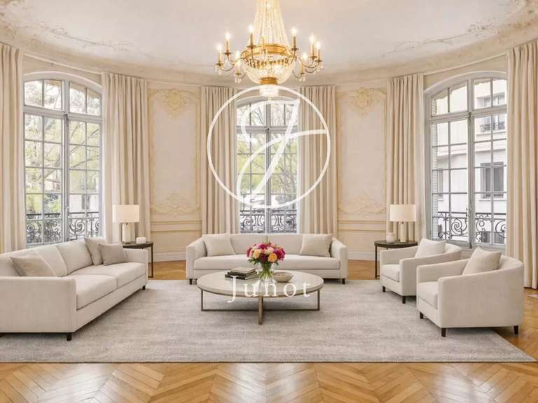 Appartement Paris 16e - 8 chambres - 453m²