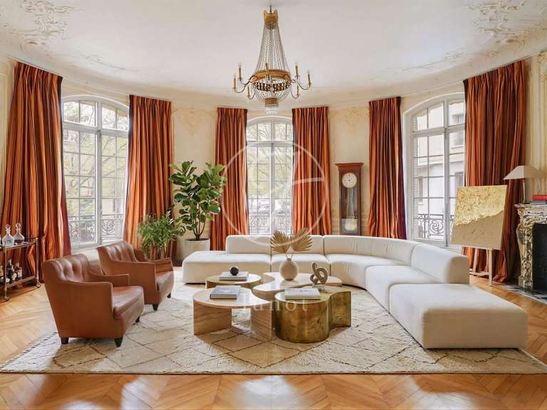 Appartement Paris 16e - 8 chambres - 453m²