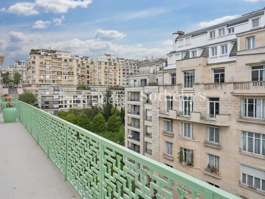 Apartment Paris 16e