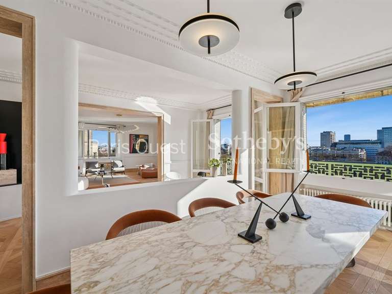 Appartement Paris 16e - 3 chambres - 190m²