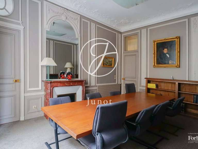 Appartement Paris 16e - 3 chambres - 453m²