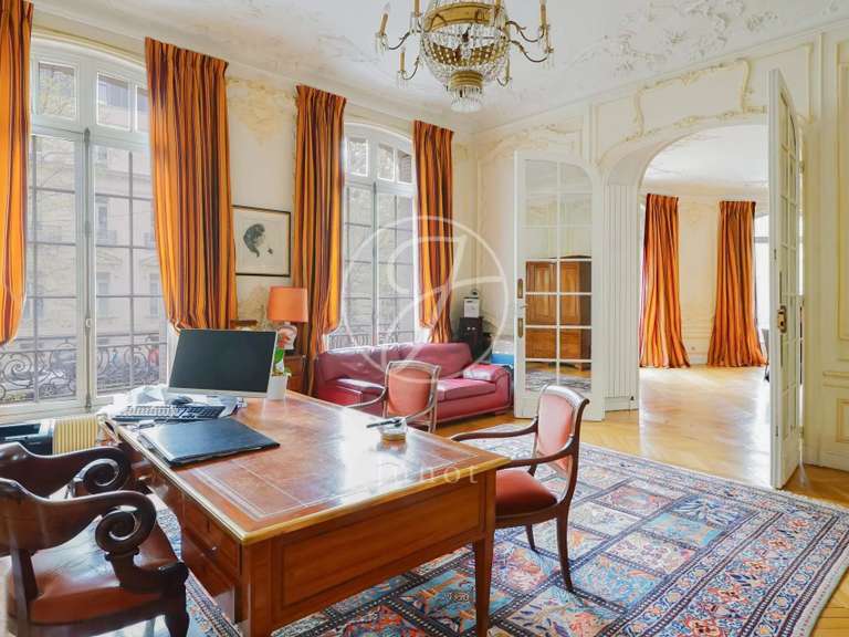 Appartement Paris 16e - 3 chambres - 453m²