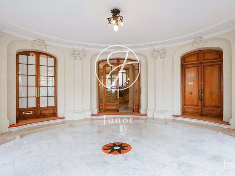 Appartement Paris 16e - 3 chambres - 453m²