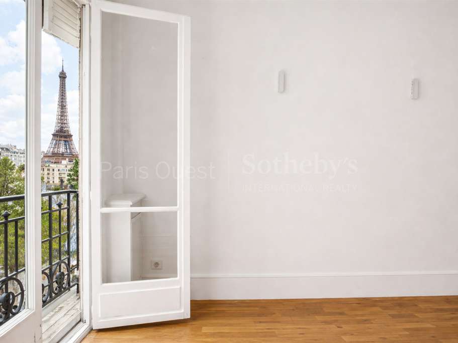 Apartment Paris 16e