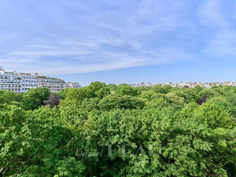 Appartement Paris 16e - 4 chambres - 211m²