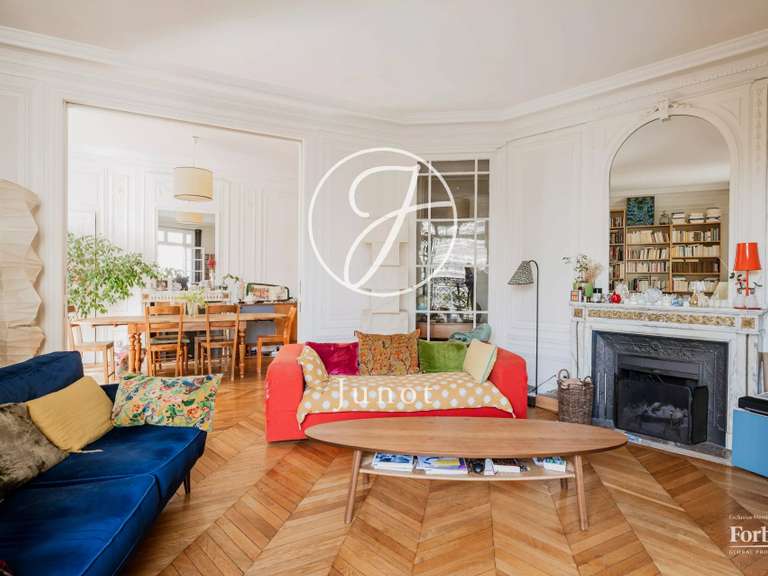 Appartement Paris 16e - 4 chambres - 156m²