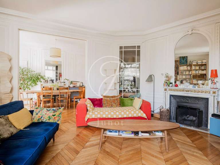 Appartement Paris 16e - 4 chambres - 156m²