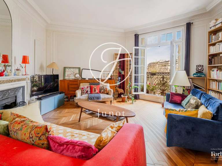Appartement Paris 16e - 4 chambres - 156m²