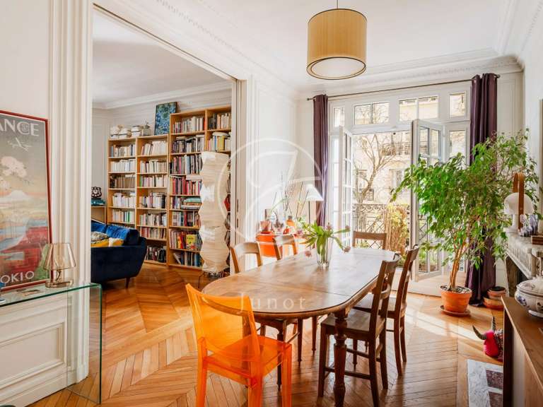 Appartement Paris 16e - 4 chambres - 156m²