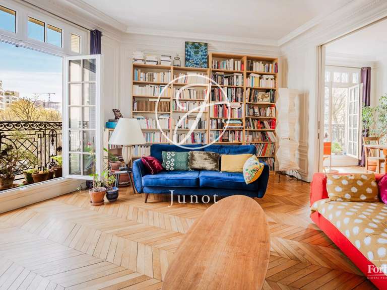 Appartement Paris 16e - 4 chambres - 156m²