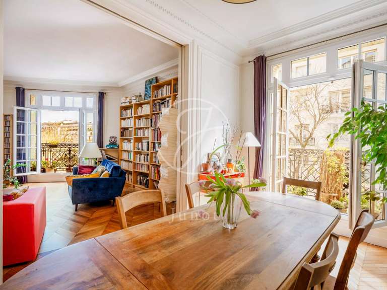Appartement Paris 16e - 4 chambres - 156m²