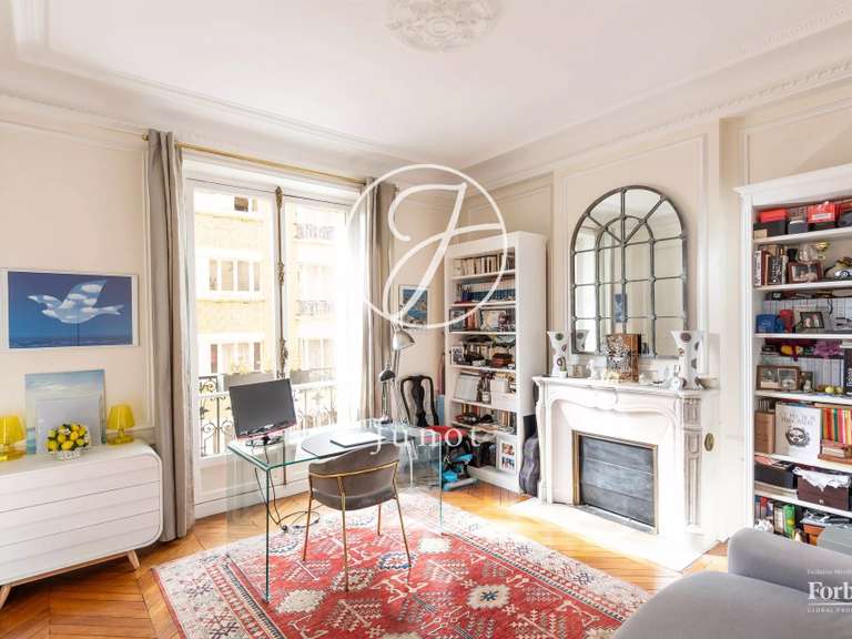 Appartement Paris 16e - 4 chambres - 163m²