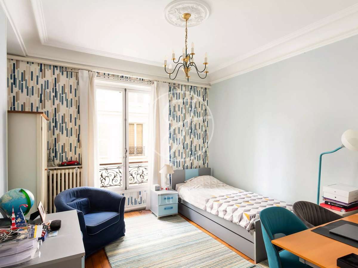 Apartment Paris 16e