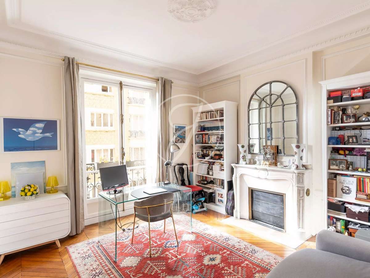Apartment Paris 16e