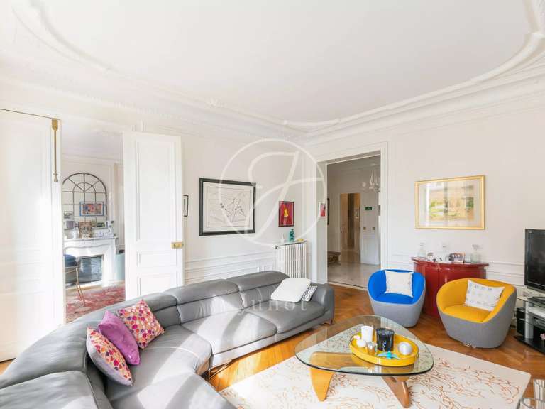 Appartement Paris 16e - 4 chambres - 163m²