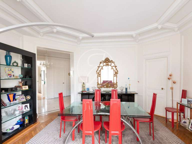 Appartement Paris 16e - 4 chambres - 163m²