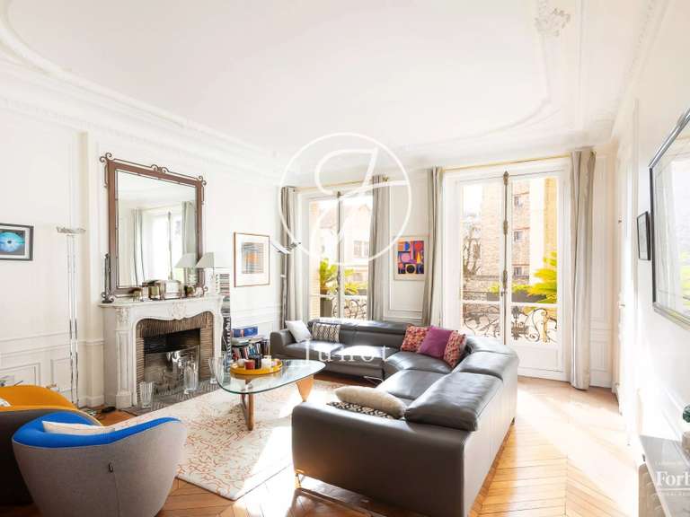 Appartement Paris 16e - 4 chambres - 163m²