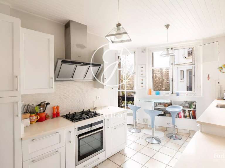 Appartement Paris 16e - 4 chambres - 163m²