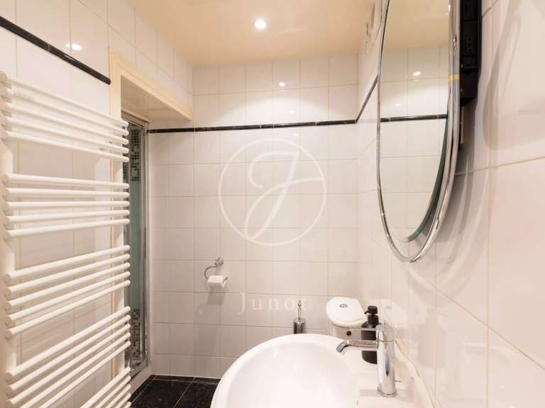 Appartement Paris 16e - 4 chambres - 163m²