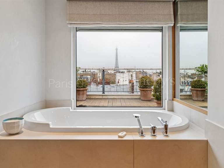 Appartement Paris 16e - 3 chambres - 250m²
