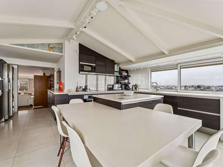 Appartement Paris 16e - 3 chambres - 250m²