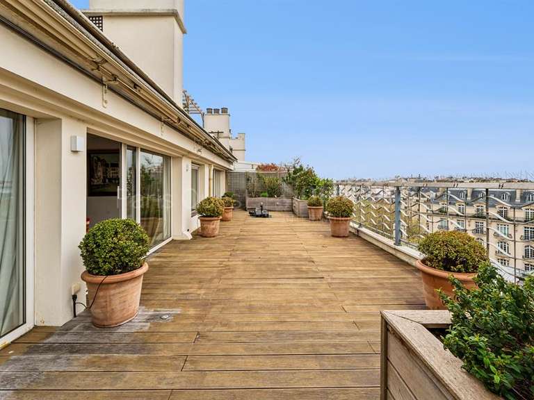 Appartement Paris 16e - 3 chambres - 250m²