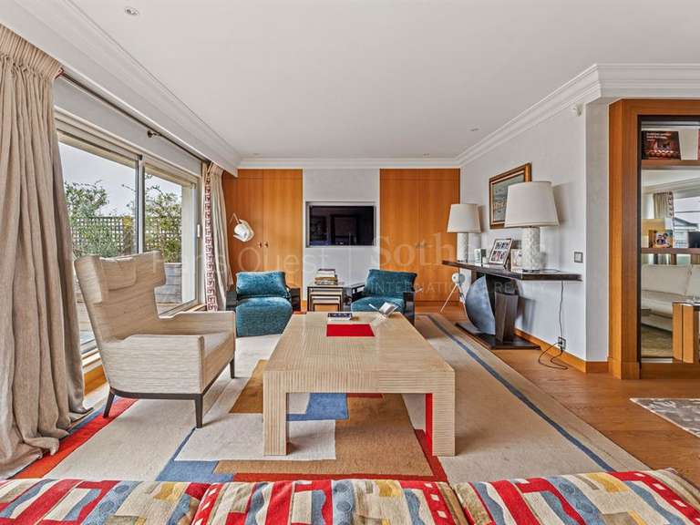 Appartement Paris 16e - 3 chambres - 250m²