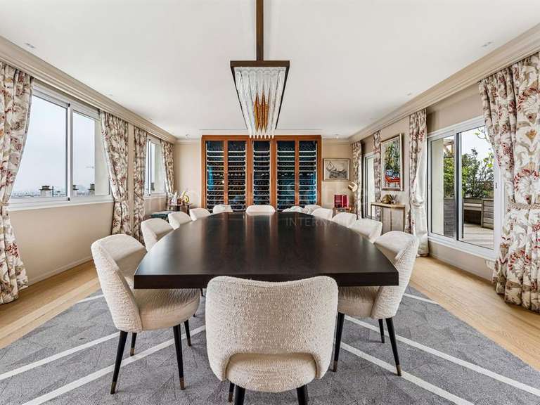 Appartement Paris 16e - 3 chambres - 250m²