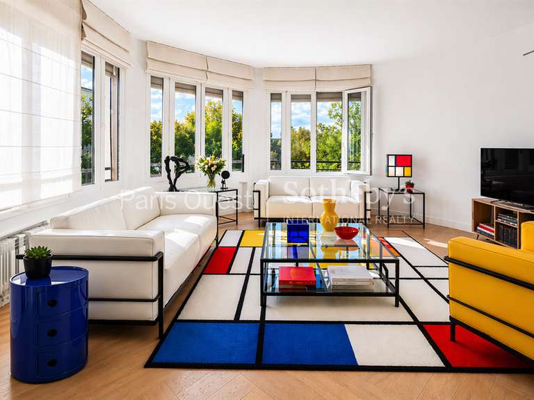 Appartement Paris 16e - 2 chambres - 119m²